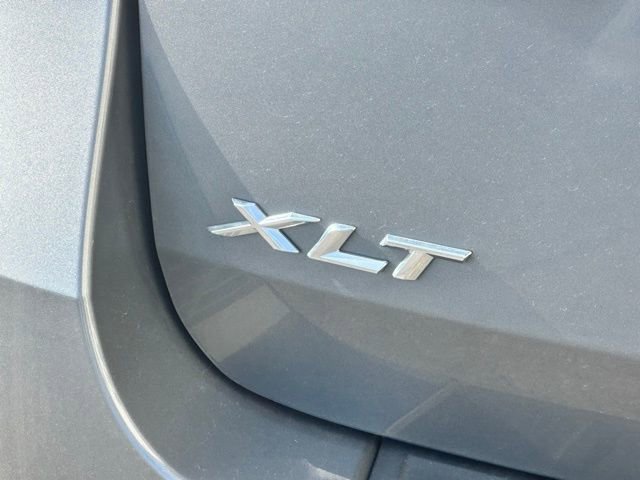 Used 2023 Ford Explorer XLT image 4