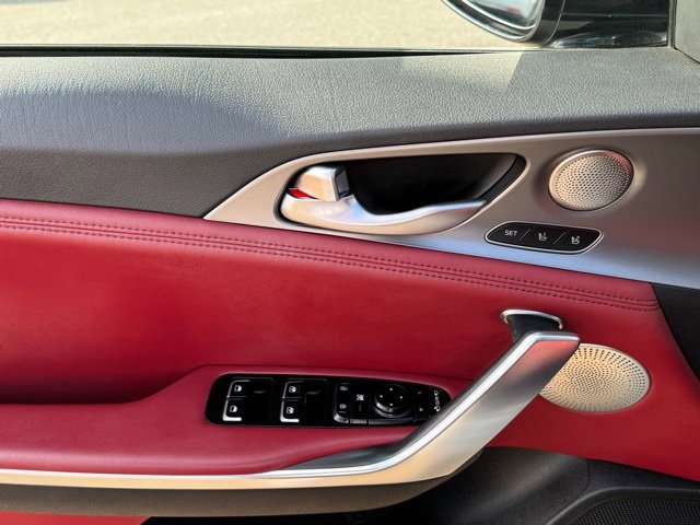 Used 2020 Kia Stinger GT1 image 15