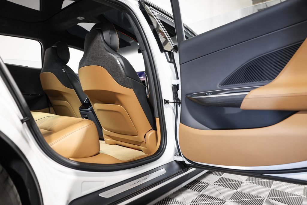 Used 2022 Lucid Air Grand Touring image 25