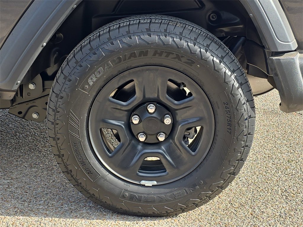 Used 2025 Jeep Wrangler Sport image 29