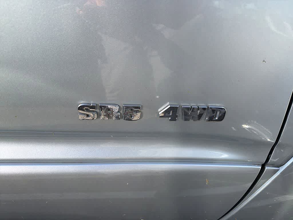 Used 2005 Toyota 4Runner SR5 AWD/4WD image 5