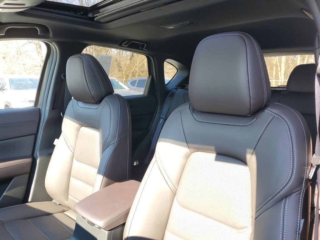 New 2025 MAZDA CX-5 Signature image 13