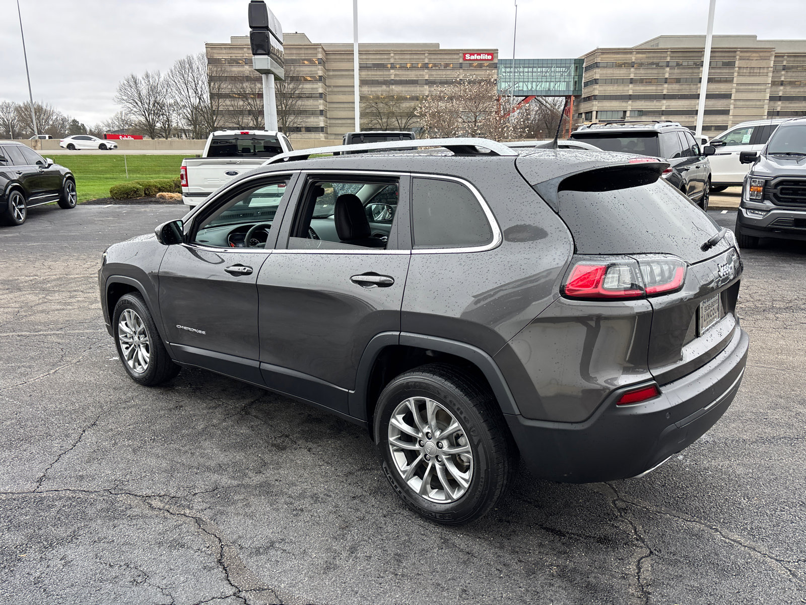 Used 2021 Jeep Cherokee Latitude Lux w/ Sun & Sound Group image 5