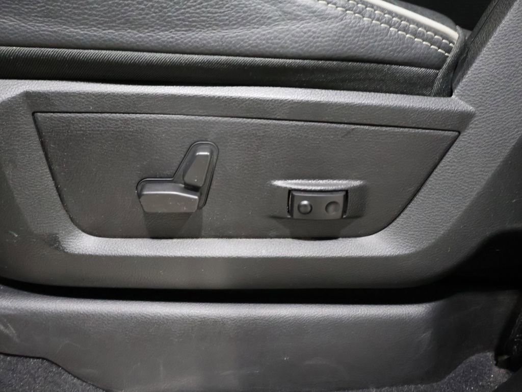 Used 2025 RAM 3500 Limited image 14