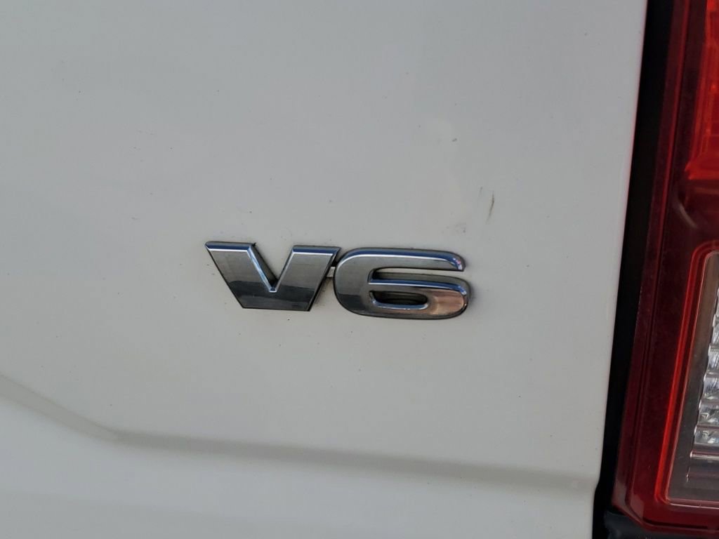 Used 2019 Toyota Tacoma SR image 9