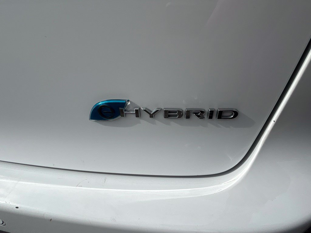 Used 2024 Chrysler Pacifica Limited FWD image 51