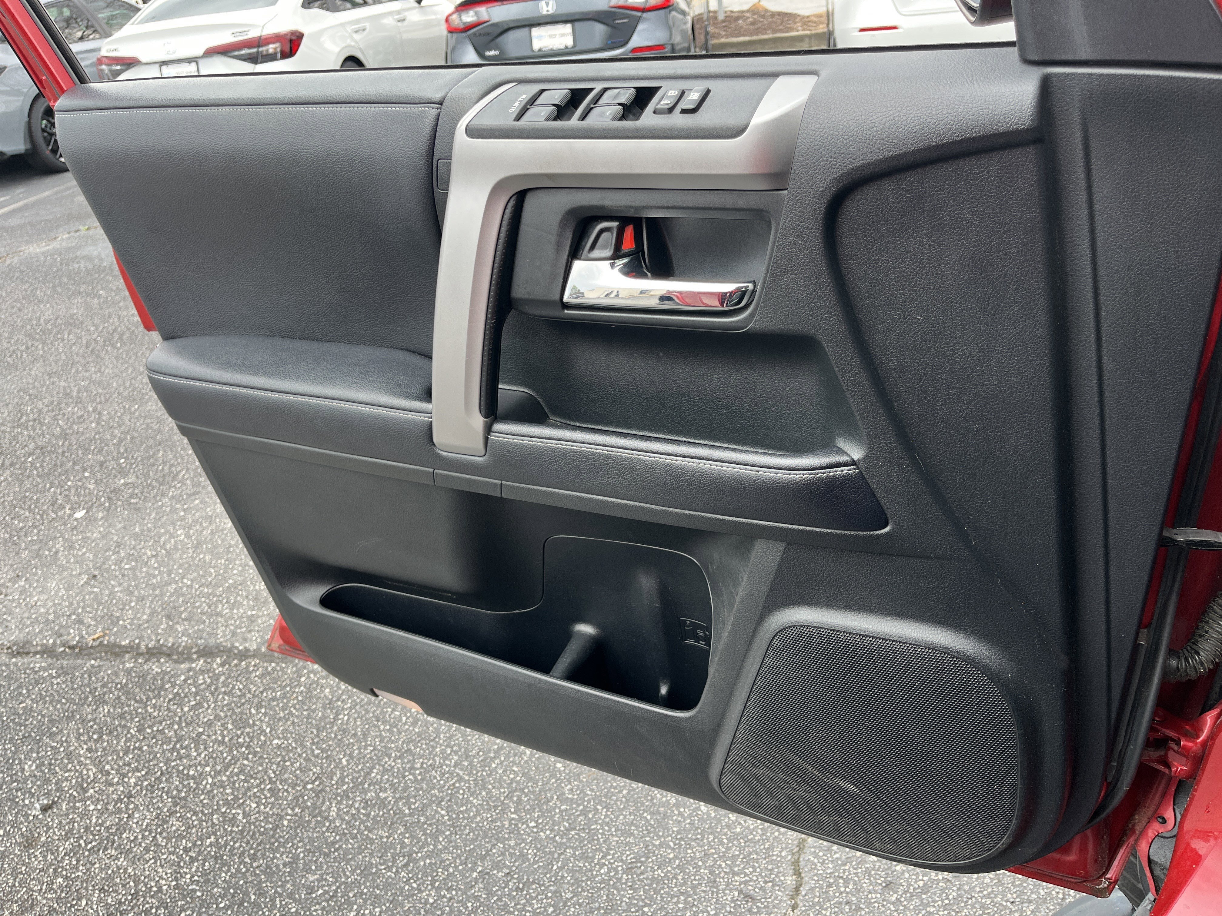 Used 2019 Toyota 4Runner SR5 Premium image 14