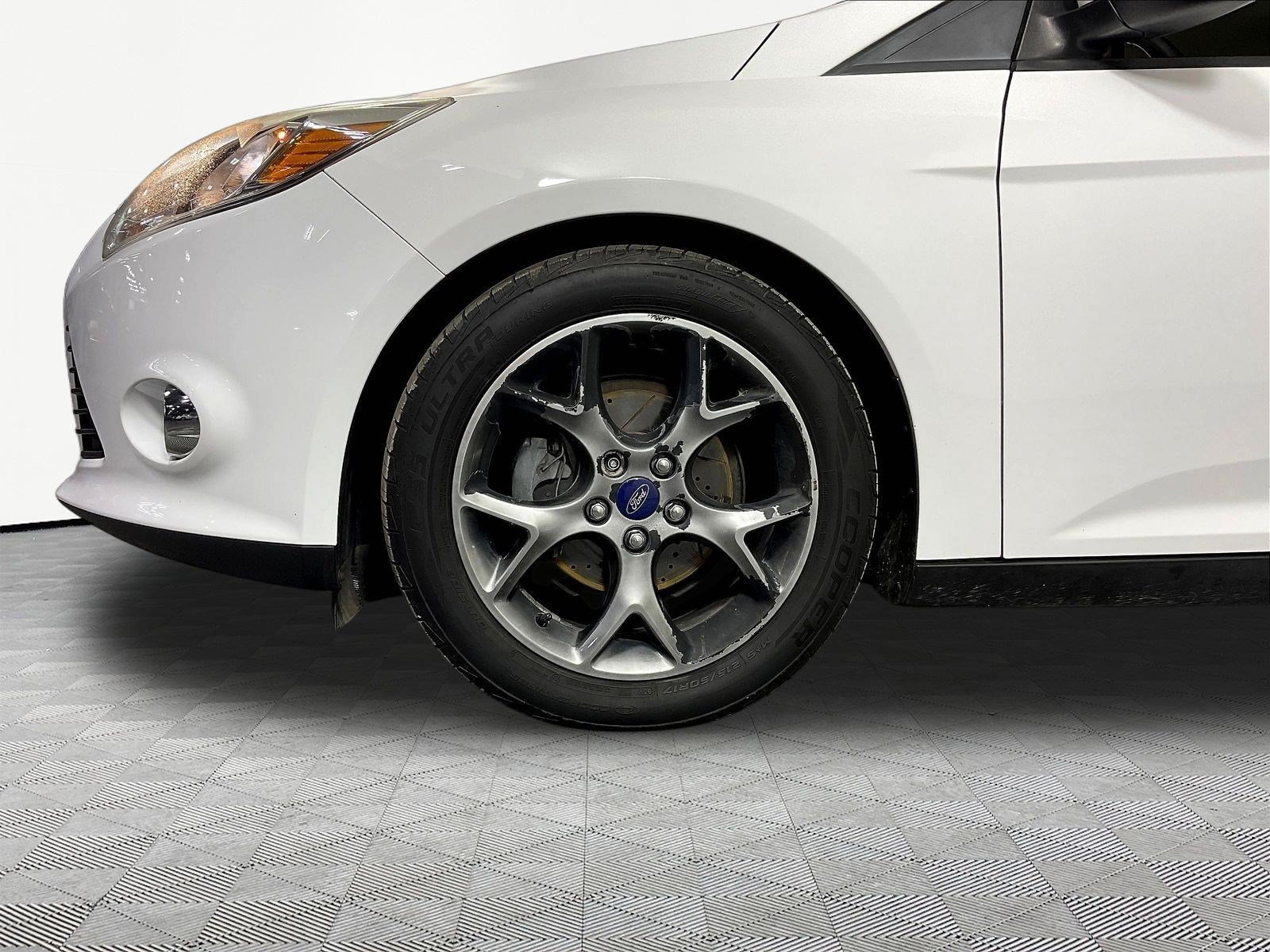 Used 2014 Ford Focus SE w/ Equipment Group 201A FWD image 31