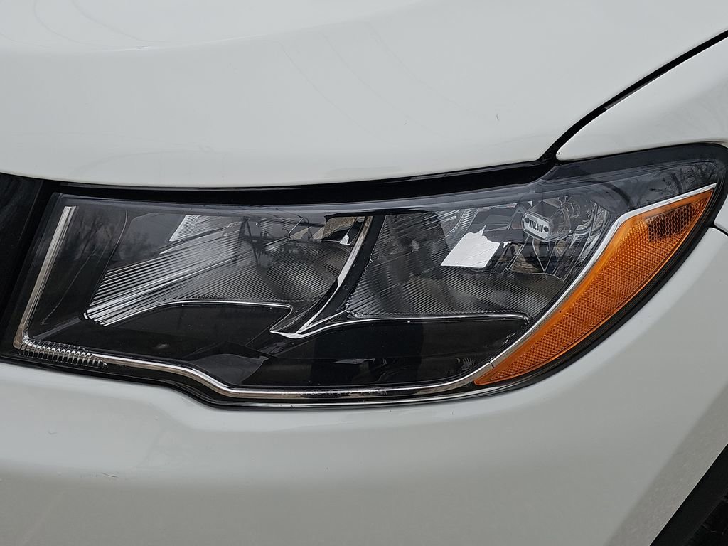 Used 2018 Jeep Compass Latitude w/ Cold Weather Group image 31