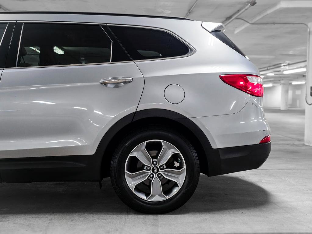 Used 2016 Hyundai Santa Fe SE AWD/4WD image 15