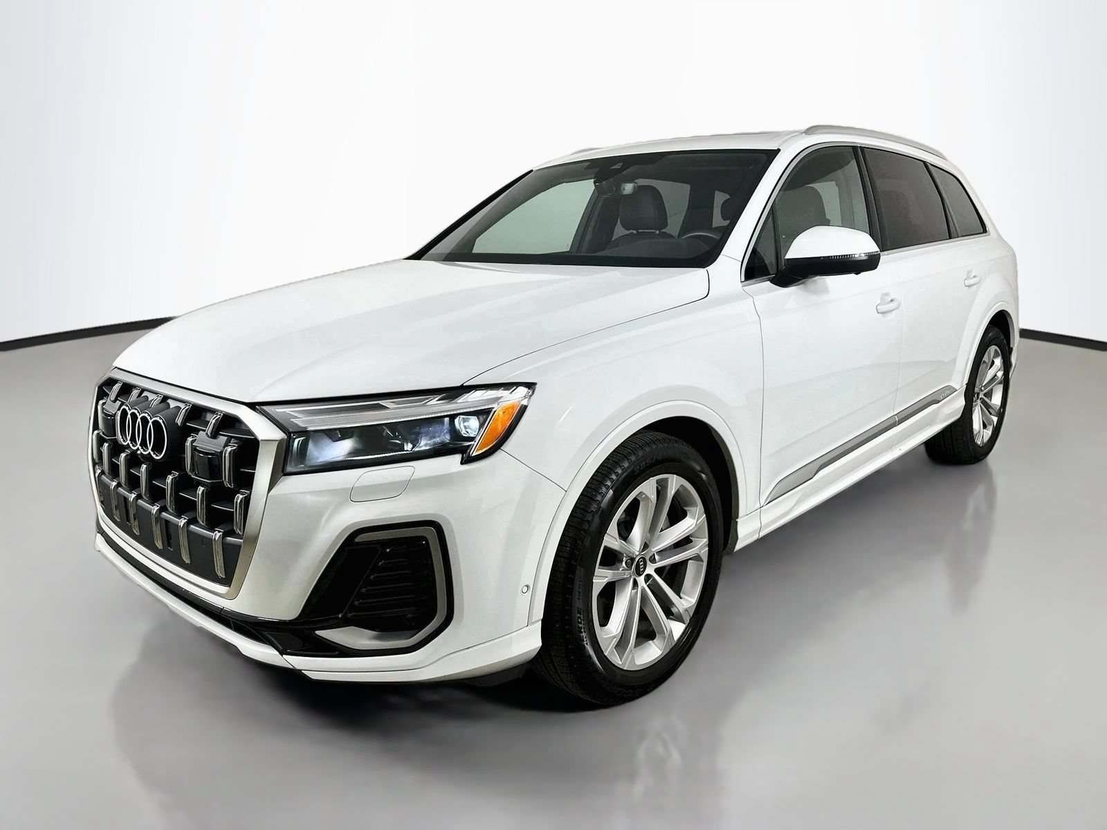 Used 2026 Audi Q7 3.0T Premium Plus w/ Premium Plus Package
