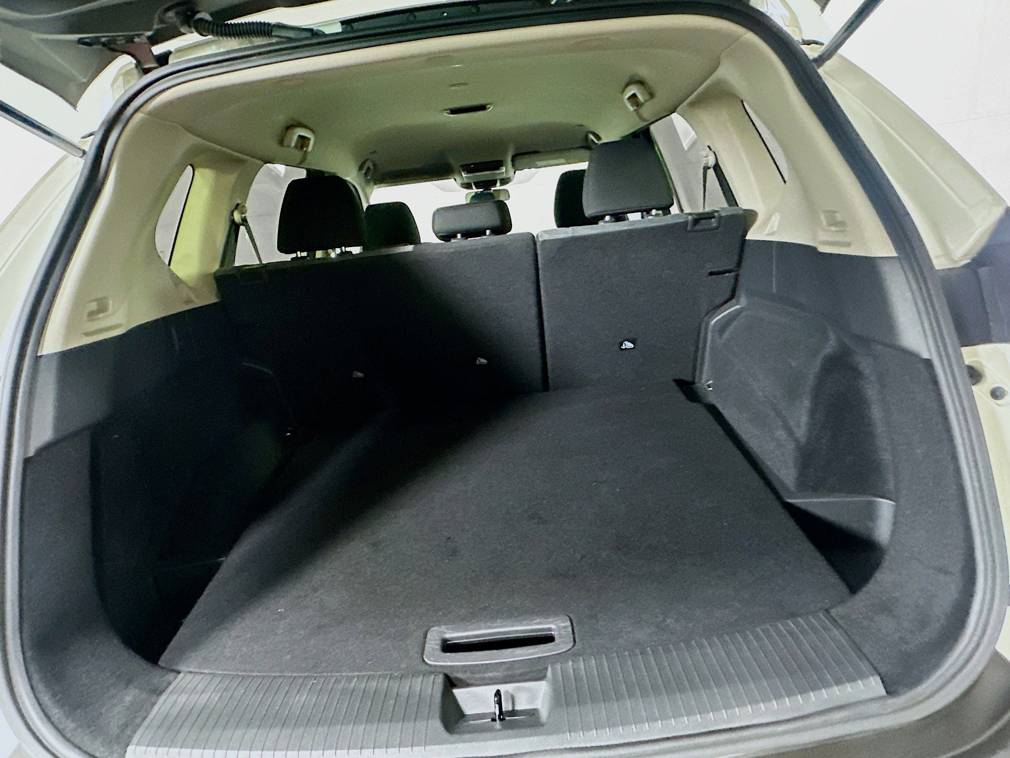 Used 2023 Nissan Rogue SV FWD image 27