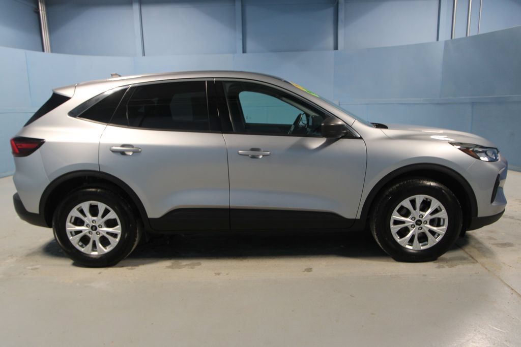 Used 2024 Ford Escape Active AWD/4WD image 30