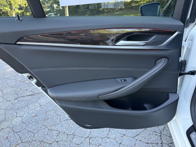 Used 2021 BMW 530i xDrive w/ Convenience Package AWD/4WD image 25