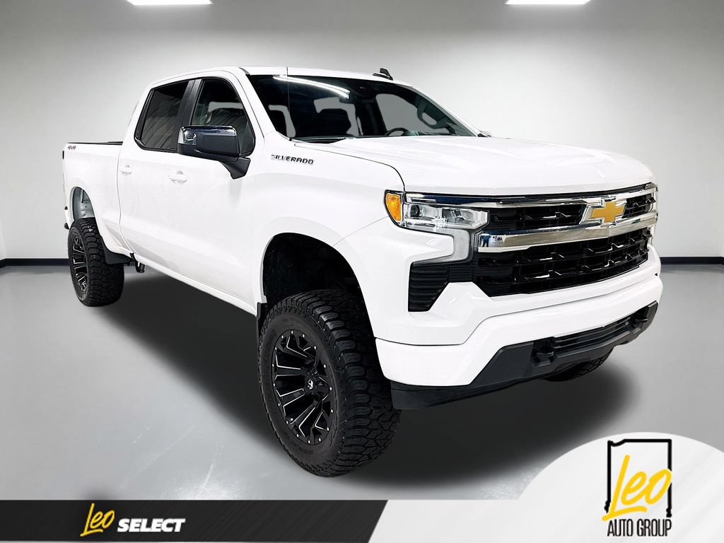 Used 2025 Chevrolet Silverado 1500 LT w/ Work Truck Package AWD/4WD image 5