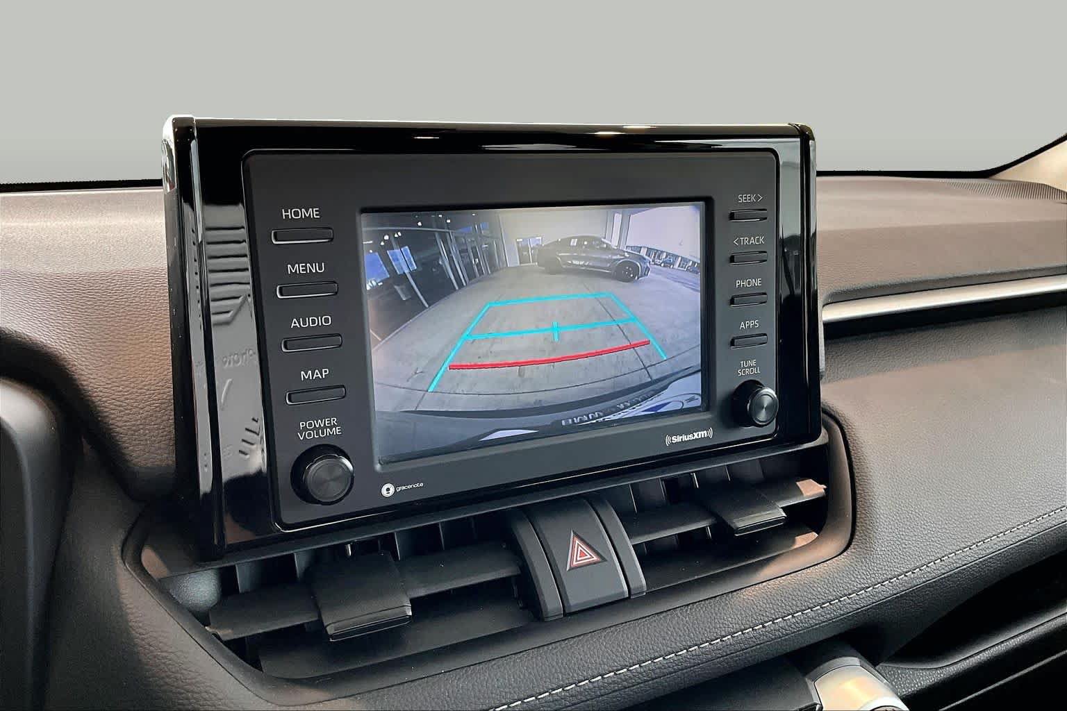Used 2022 Toyota RAV4 XLE w/ Convenience Package FWD image 28