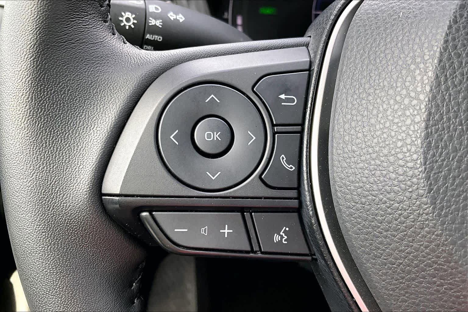 Used 2026 Toyota Corolla SE FWD image 20