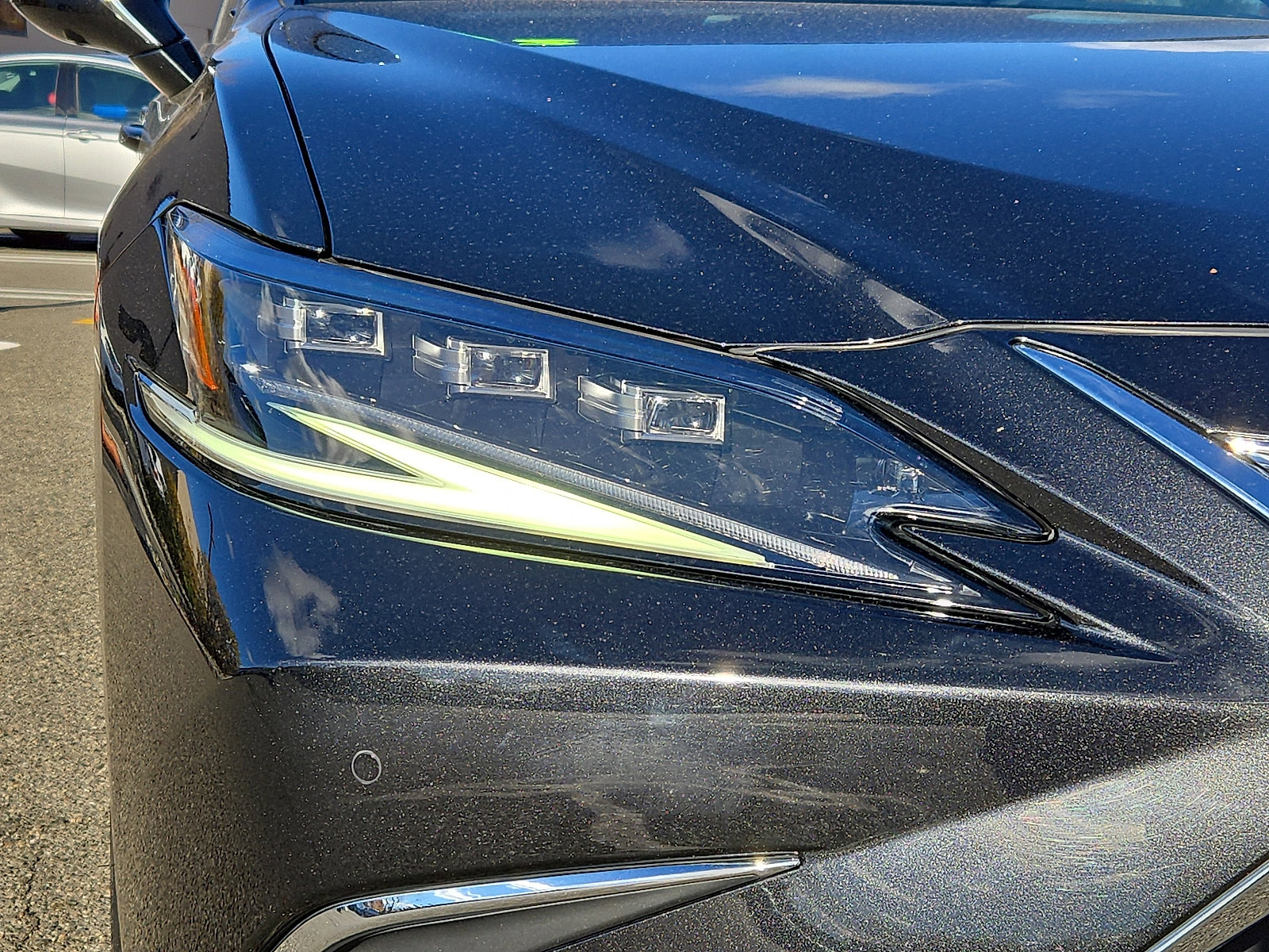 Certified 2022 Lexus ES 350 Ultra Luxury image 10