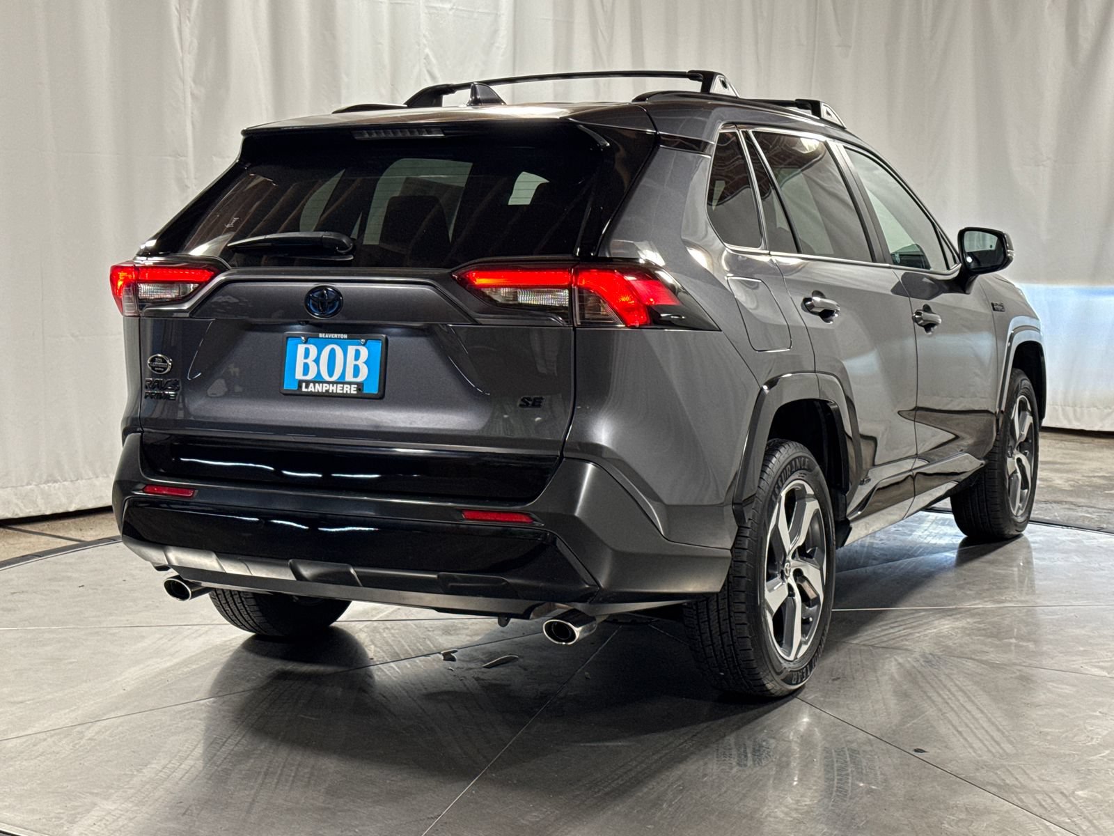 Used 2021 Toyota RAV4 SE w/ Weather & Moonroof Package AWD/4WD image 11