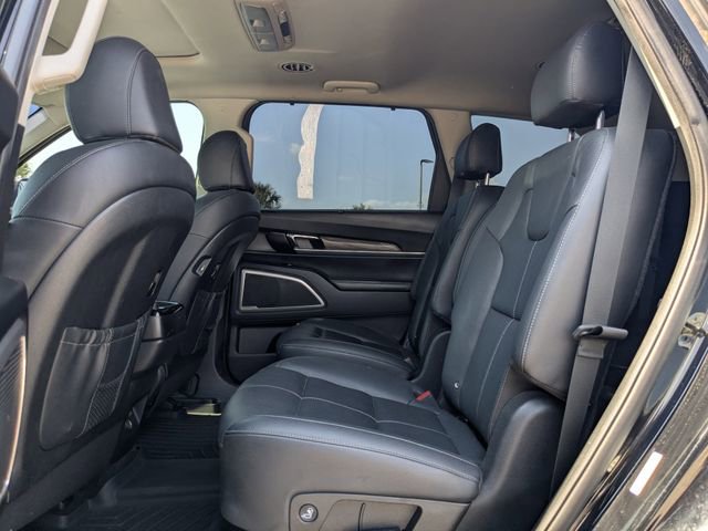 Certified 2022 Kia Telluride EX w/ EX Premium Package AWD/4WD image 18
