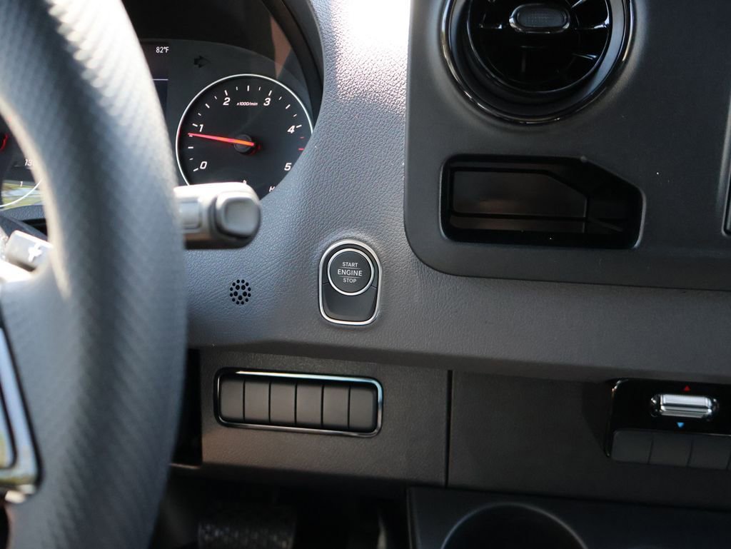 New 2026 Mercedes-Benz Sprinter 144 Cargo image 31