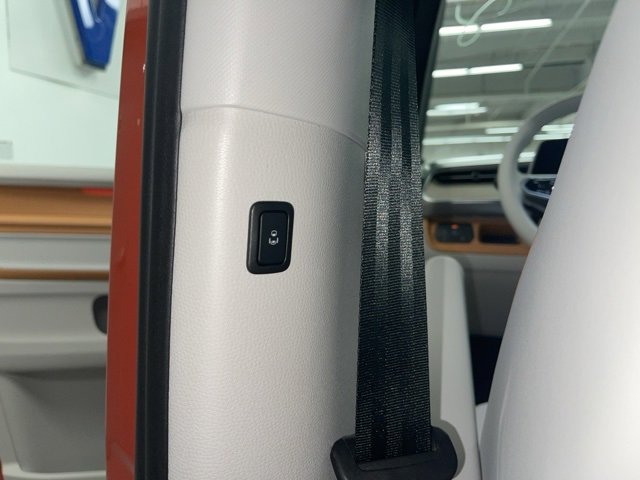 New 2025 Volkswagen ID. Buzz 1st Edition image 17