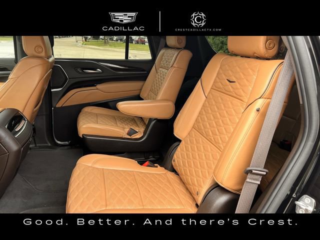 Certified 2024 Cadillac Escalade Sport w/ LPO, ONYX Package AWD/4WD image 31