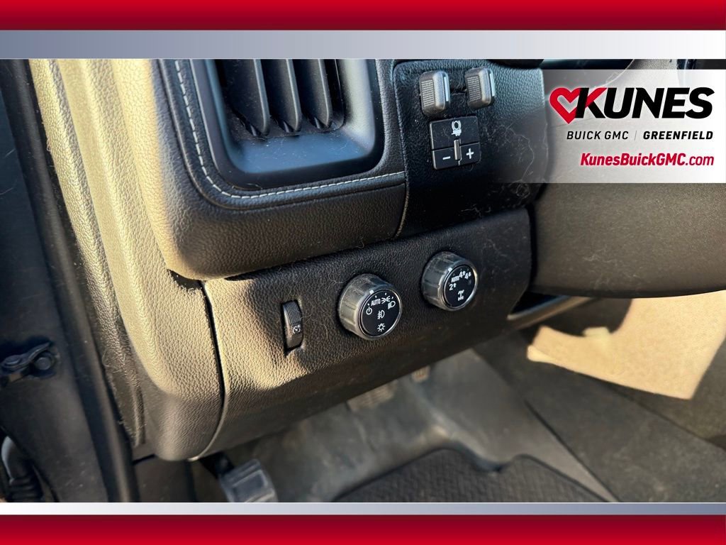 Used 2021 GMC Canyon Denali image 18