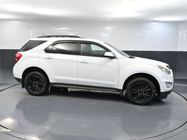 Used 2017 Chevrolet Equinox LT w/ Convenience Package image 3
