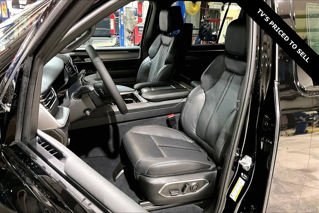 New 2026 Jeep Grand Wagoneer L Limited image 9