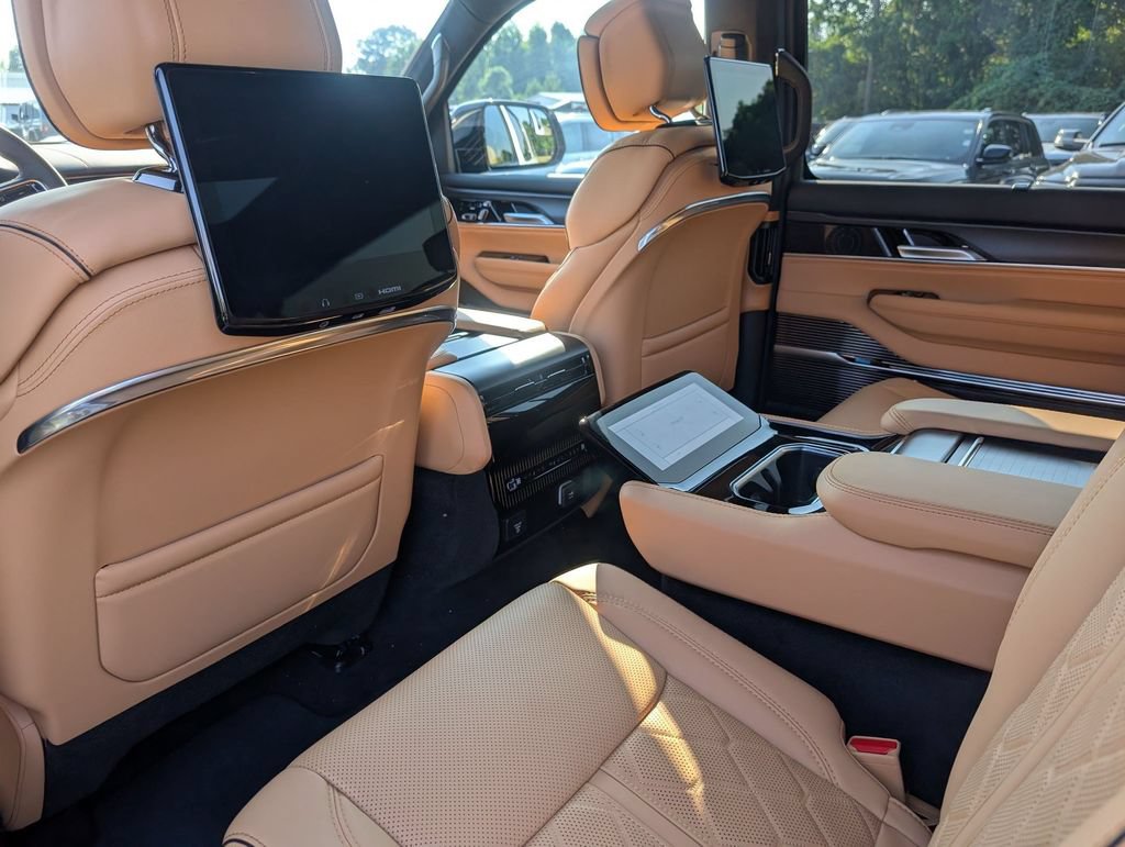 New 2026 Jeep Grand Wagoneer L Summit AWD/4WD image 24