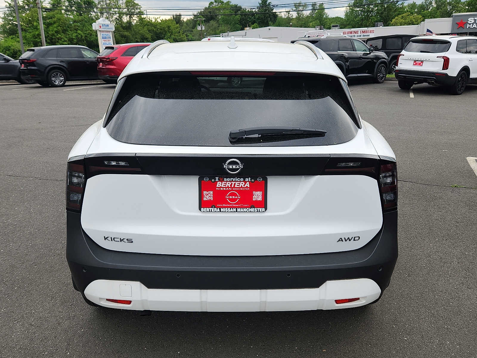 Certified 2025 Nissan Kicks SV w/ SV Premium Package AWD/4WD image 5