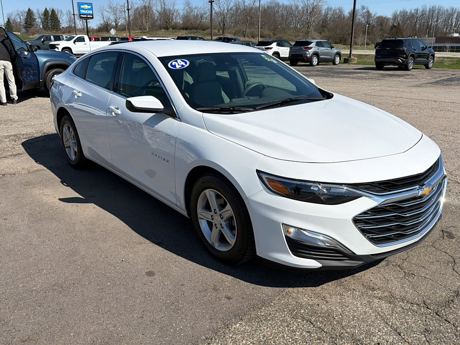 Used 2024 Chevrolet Malibu LS w/ Driver Confidence Package FWD image 3