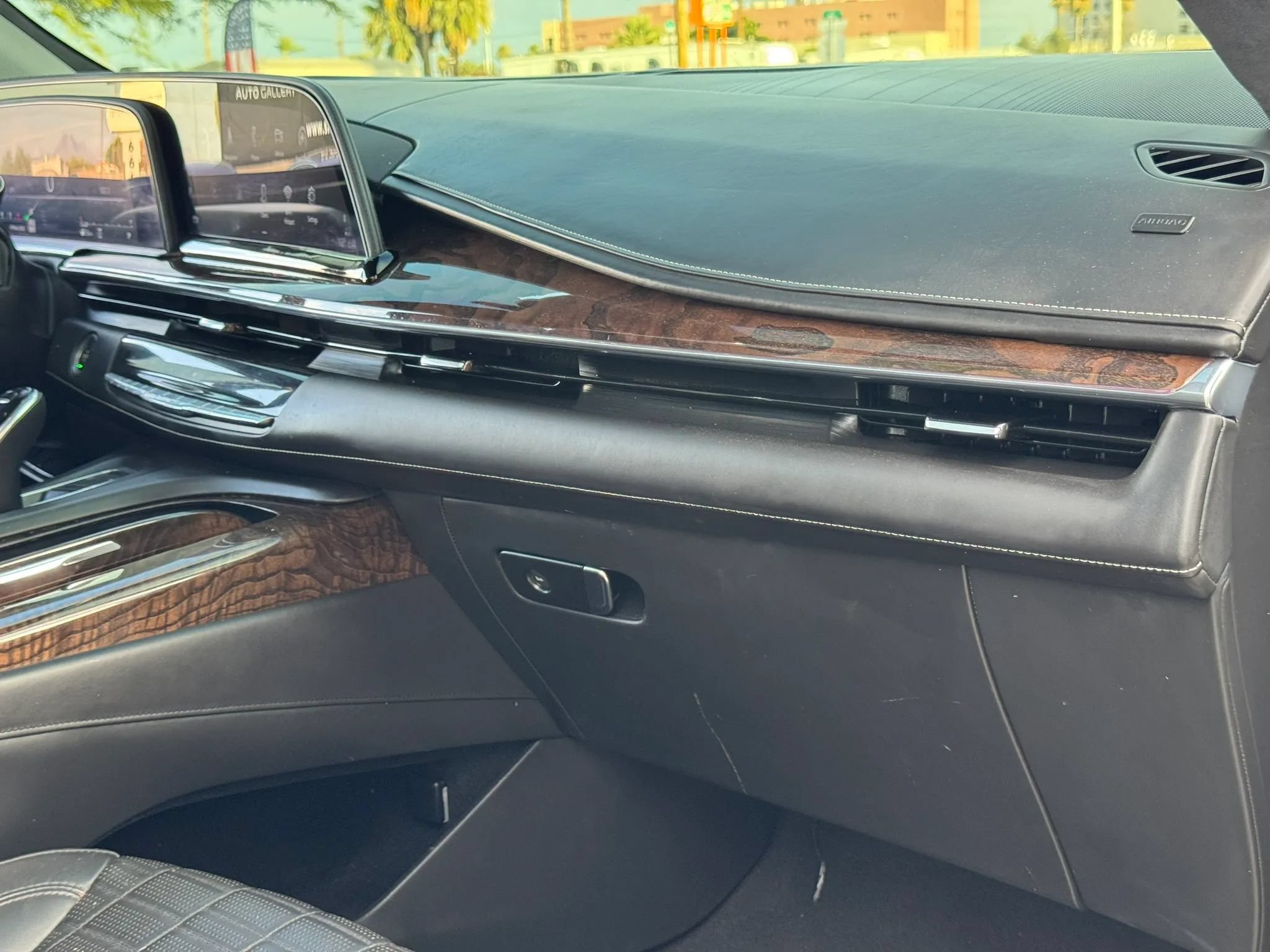 Used 2021 Cadillac Escalade Sport Platinum AWD/4WD image 42