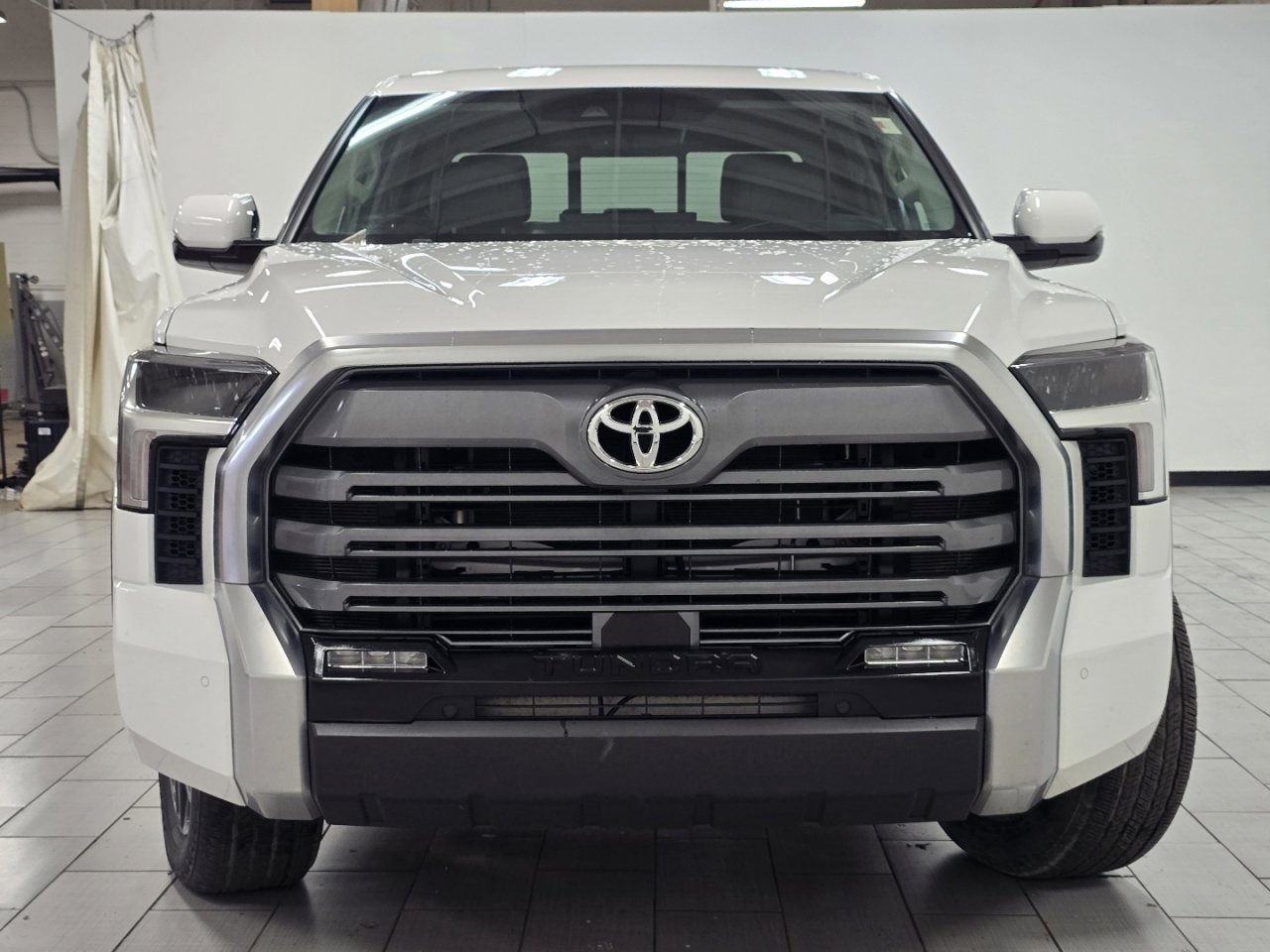 Used 2024 Toyota Tundra Limited image 11