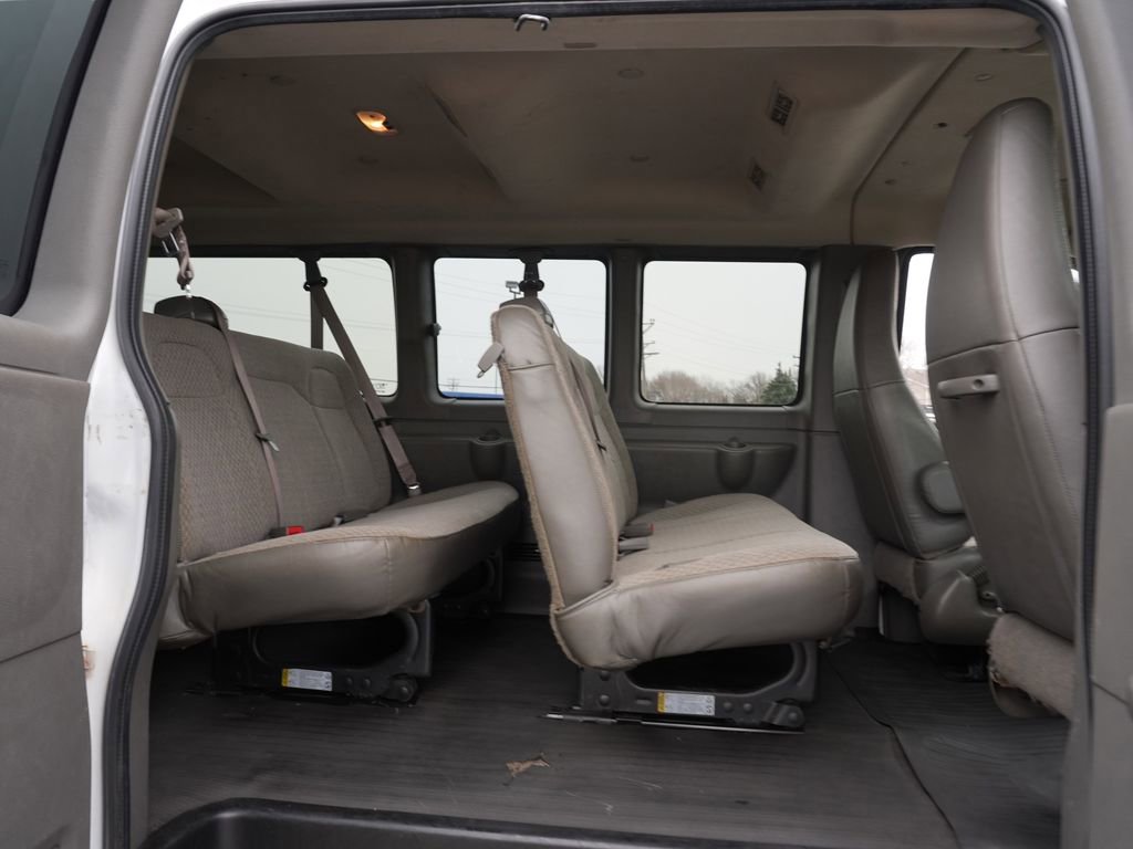 Used 2022 Chevrolet Express 3500 LS RWD image 20