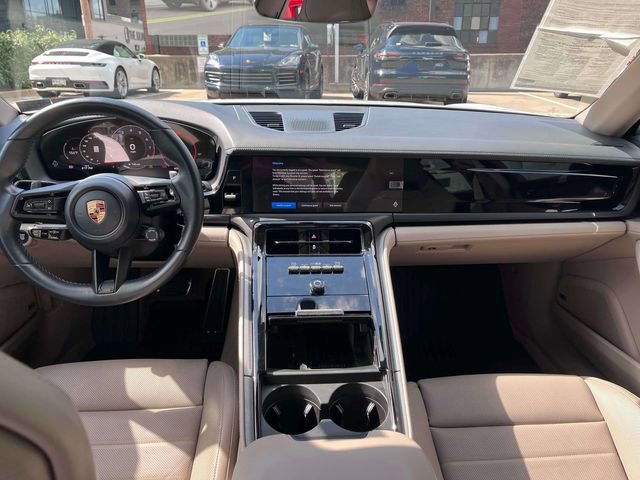 Certified 2024 Porsche Panamera 4 AWD/4WD image 26