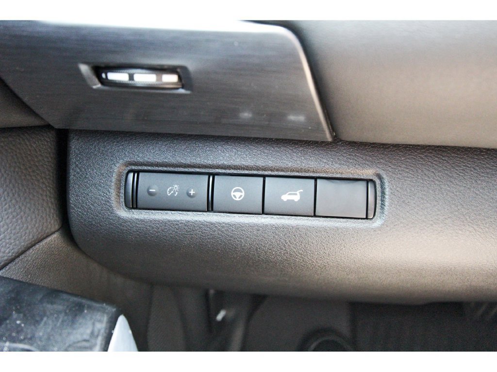 New 2026 Nissan Pathfinder SL w/ SL Premium Package FWD image 21