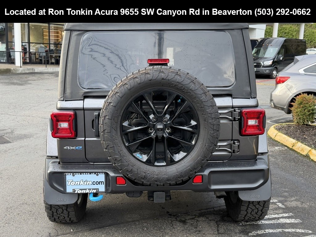 Used 2022 Jeep Wrangler Unlimited Sahara 4xe image 7