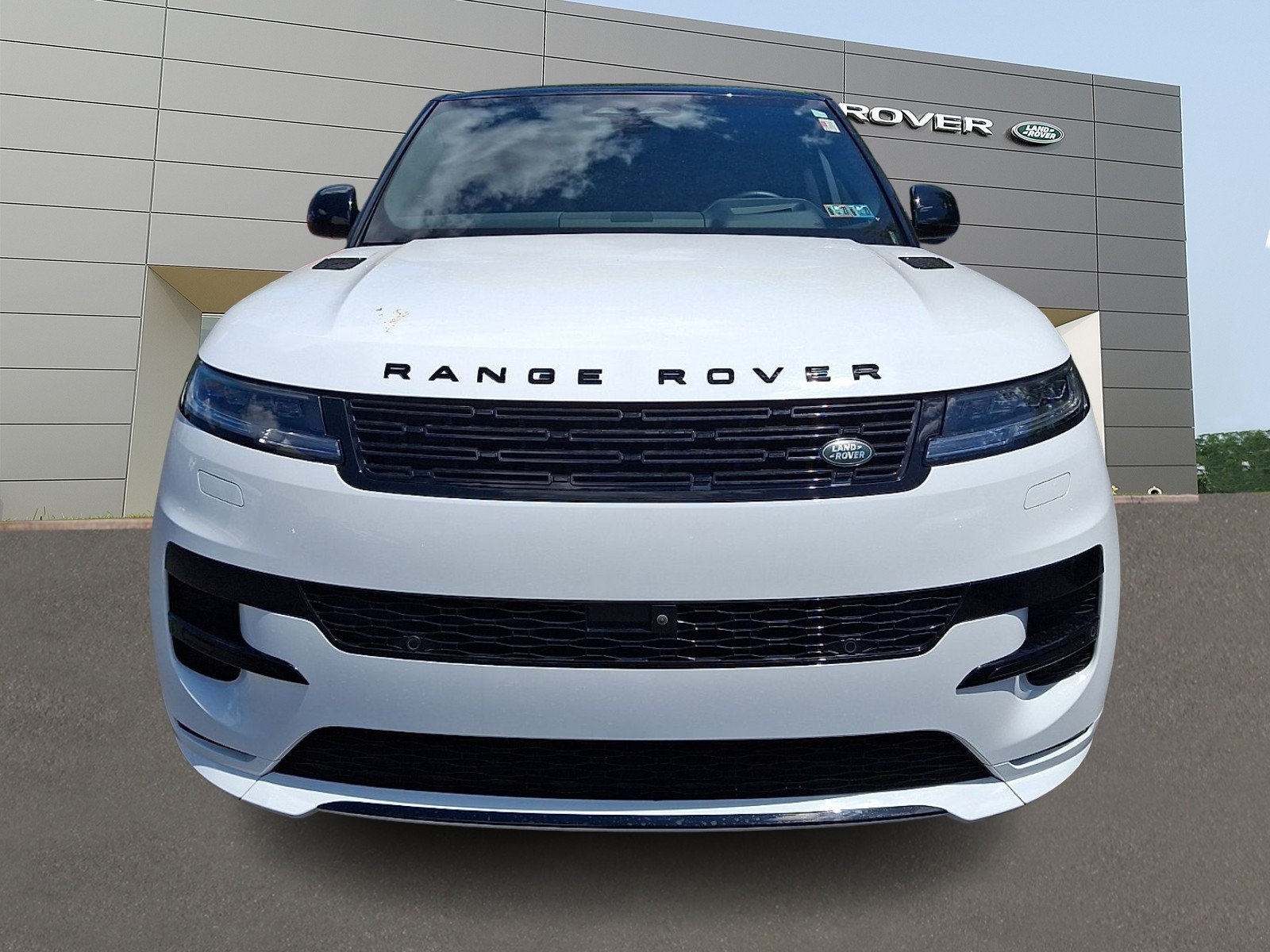 Used 2024 Land Rover Range Rover Sport Dynamic SE AWD/4WD image 7