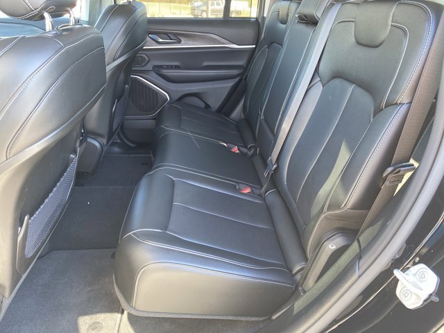 Used 2022 Jeep Grand Cherokee Limited 4xe w/ Luxury Tech Group II image 37