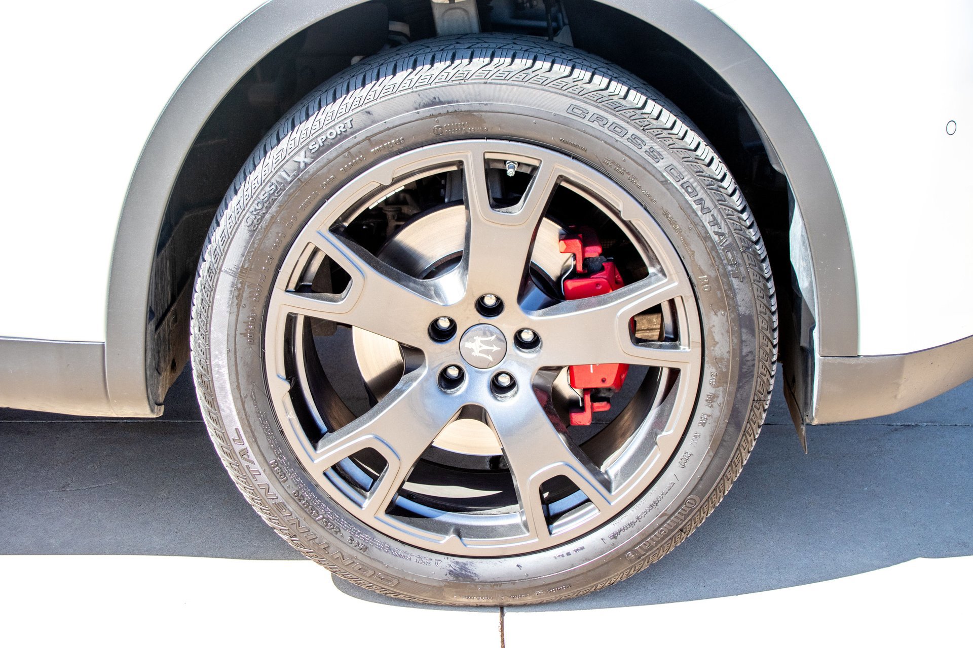 Used 2018 Maserati Levante image 33