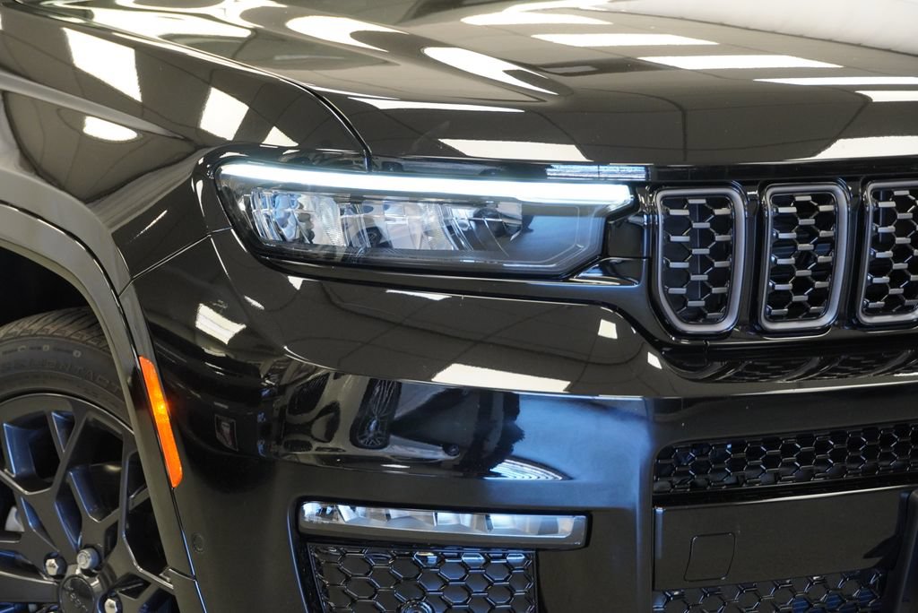 Used 2024 Jeep Grand Cherokee L Summit AWD/4WD image 39