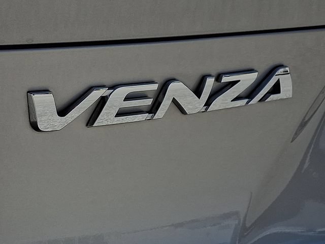 Used 2024 Toyota Venza Limited AWD/4WD image 30