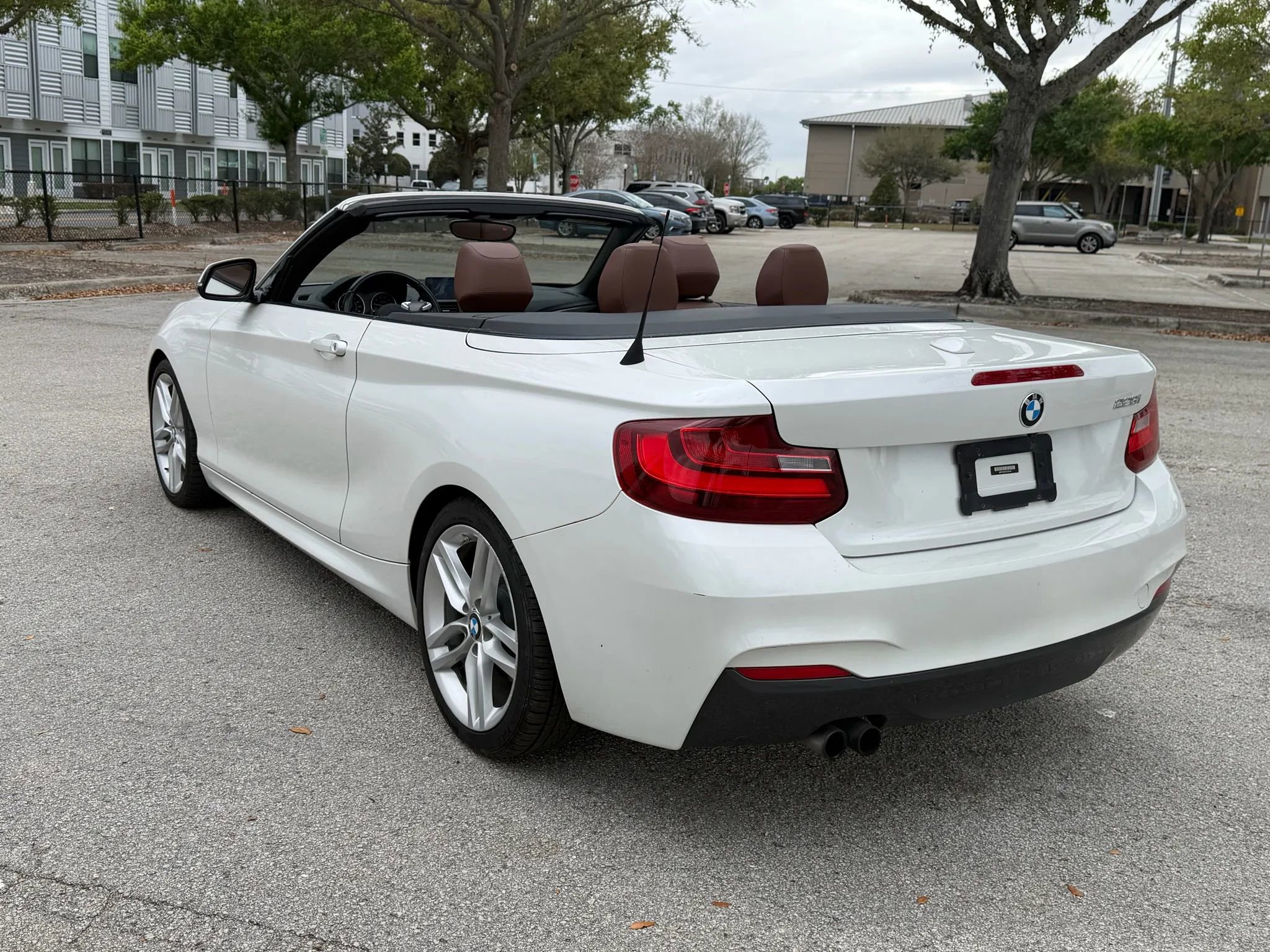 Used 2016 BMW 228i Convertible image 8