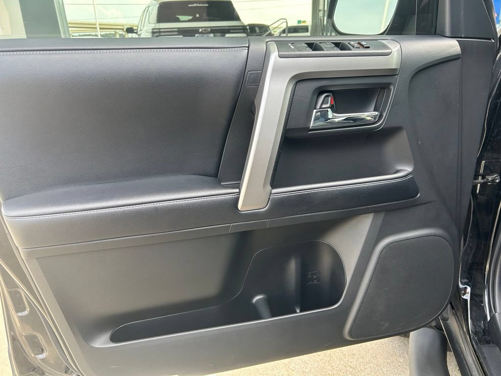 Used 2019 Toyota 4Runner SR5 Premium RWD image 9