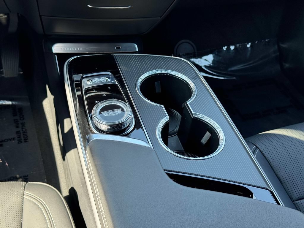 Certified 2025 Cadillac Lyriq Luxury w/ LPO, Floor Liner Package RWD image 27