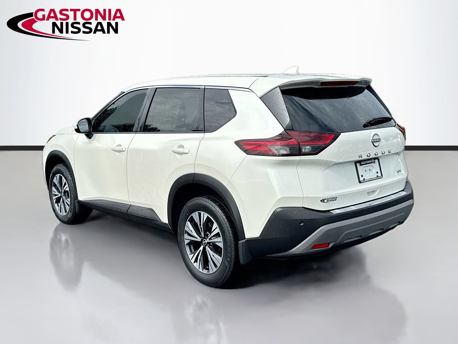 Used 2023 Nissan Rogue SV FWD image 6