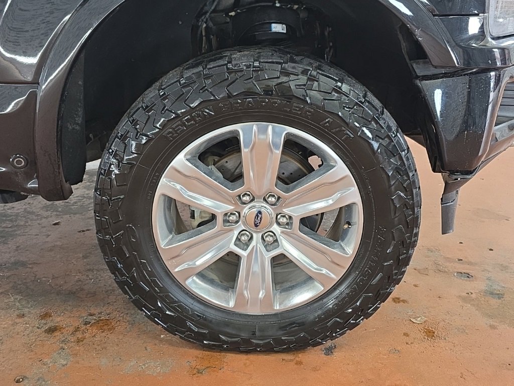 Used 2020 Ford F150 Platinum w/ Equipment Group 701A Luxury image 9