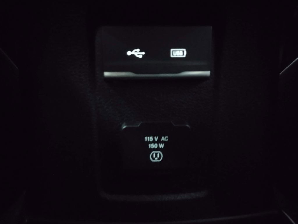 Used 2020 Jeep Wrangler Unlimited Sahara image 47